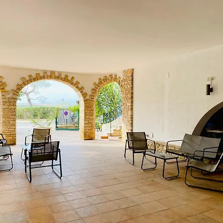 Ξενοδοχείο με διαμερίσματα Gaudi