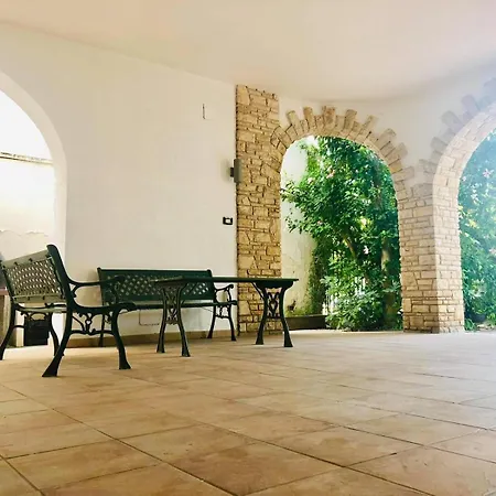 Ξενοδοχείο με διαμερίσματα Gaudi