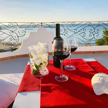 Ξενοδοχείο με διαμερίσματα Gaudi *