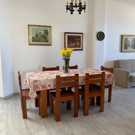 Gaudi Sant Isidoro (Apulia)