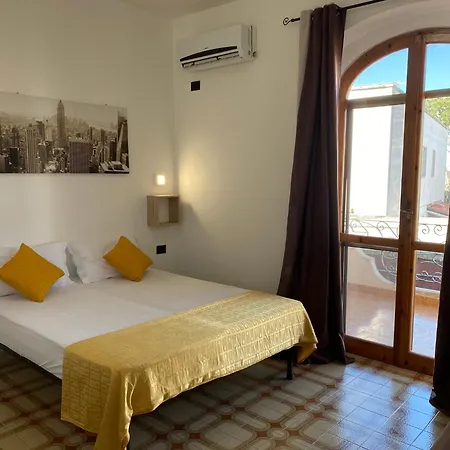 アパートホテル Gaudi *