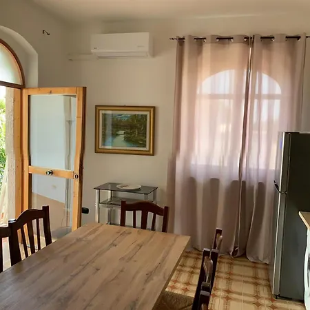 Gaudi Aparthotel *